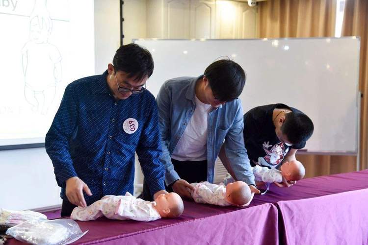 医院帮人供卵试管代怀(医院供卵试管代怀,助您圆育儿梦)
